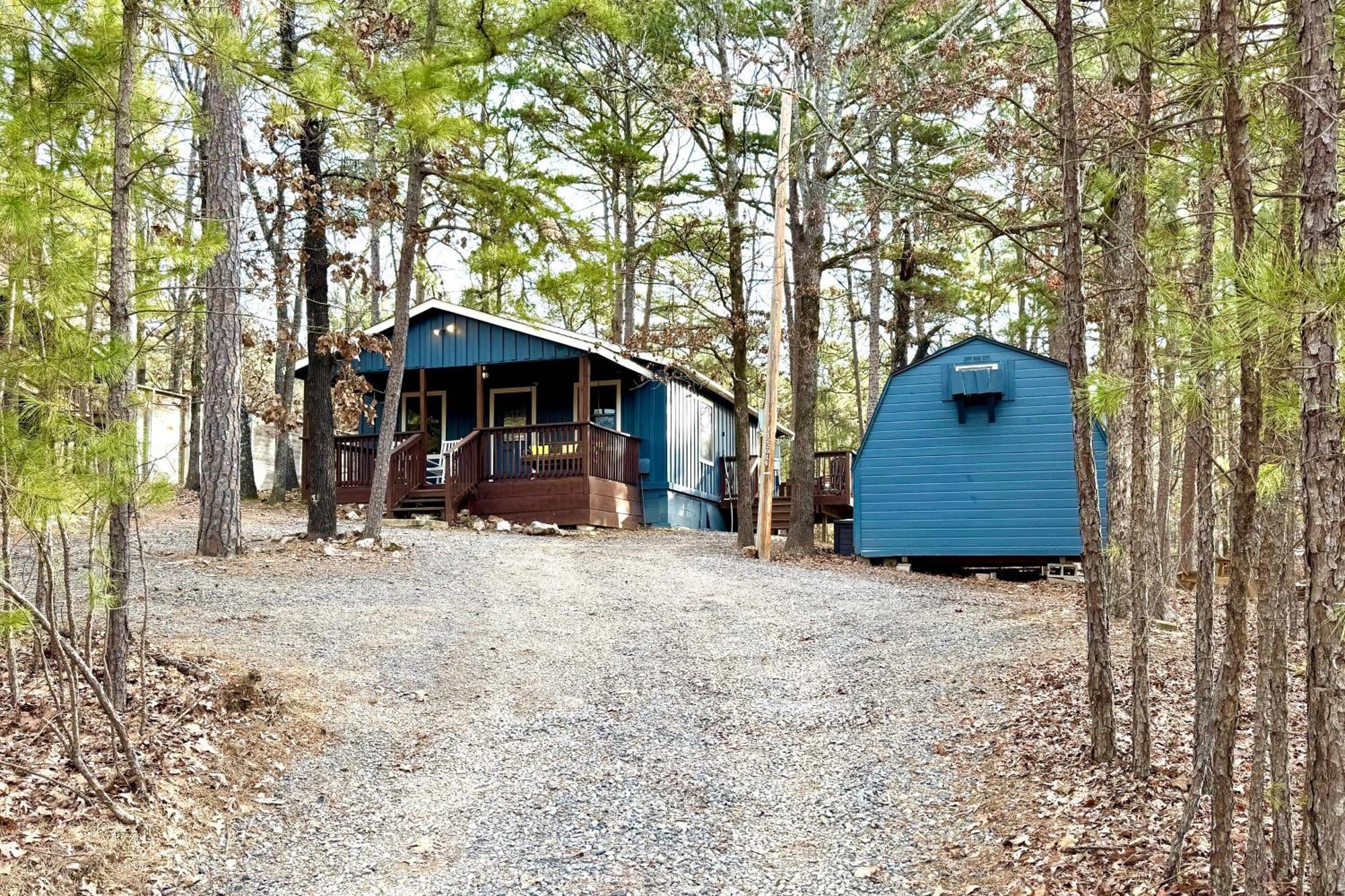 With Hot Tub And Game Room! * Broken Bow